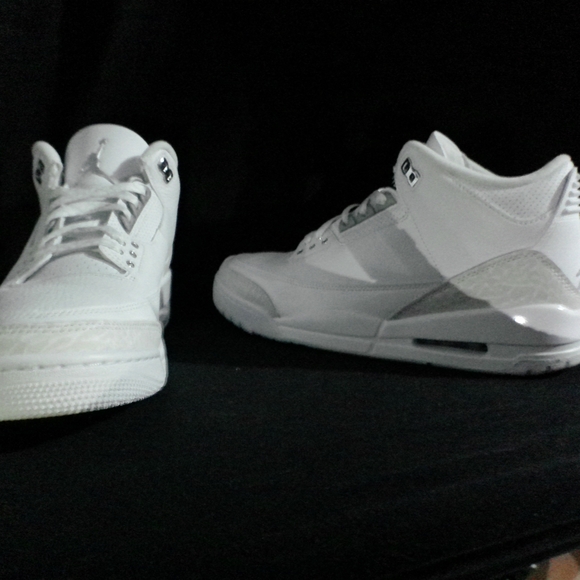 Jordan Other - Jordan Athletic Shoes in White and Gray